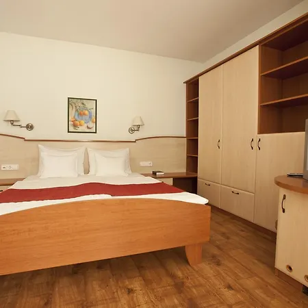 Makar Sport&atrium 3*