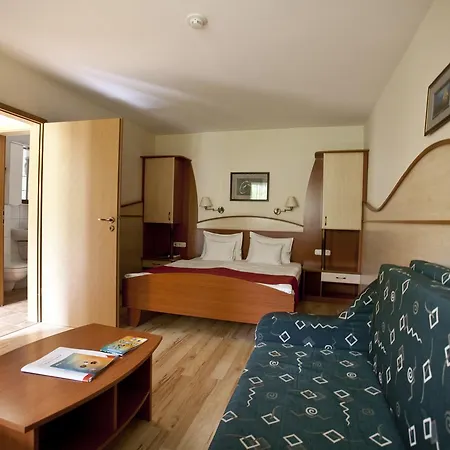 Makar Sport&atrium 3*