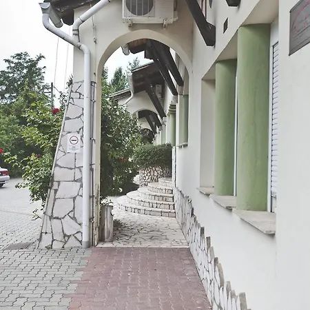 Makar Sport&atrium Hotel 3*
