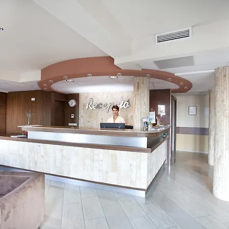 Makar Sport&atrium Hotel